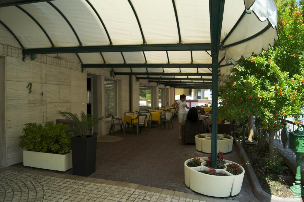 Aron Hotel Rímini Exterior foto